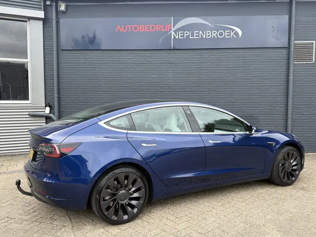 Tesla Model 3 Standard RWD Plus 60 kWh Bj 2019 Km 56.000 Nap 2e eigen Dealer onderhouden NIEUWSTAAT...