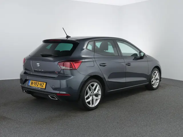 SEAT Ibiza 1.0 TSI FR Business Intense | LED | Leer | Winterpakket |