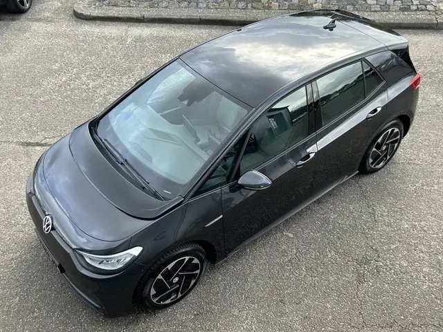 Volkswagen ID.3 Pure 45 kWh 1e EIGENAAR ADAPT CRUISE SFEER VERLICHTING LED NAVI ECC