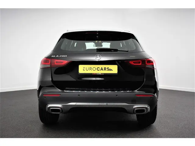 Mercedes-Benz GLA-klasse 200 163pk Automaat Progressive Navigatie Climate Control Camera Parkeer sen...