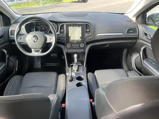 Renault Mégane Estate 1.3 TCe 140PK Limited / Automaat / Trekhaak / Apple Carlay - Android Auto /