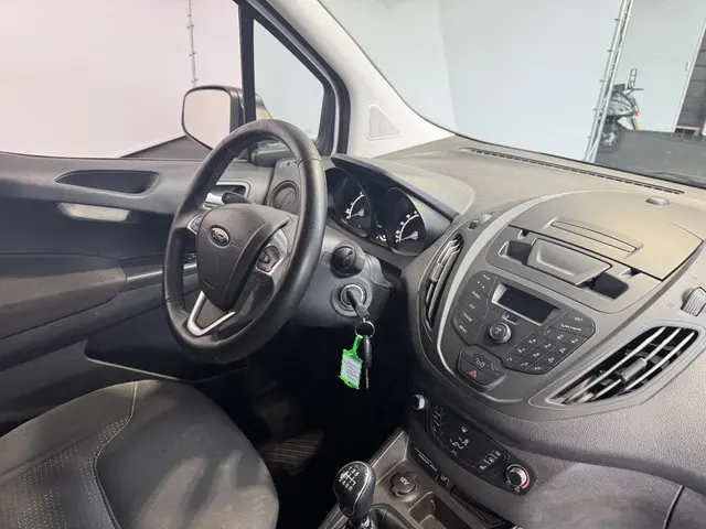 Ford Transit Courier