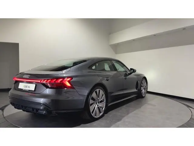Audi e-tron GT