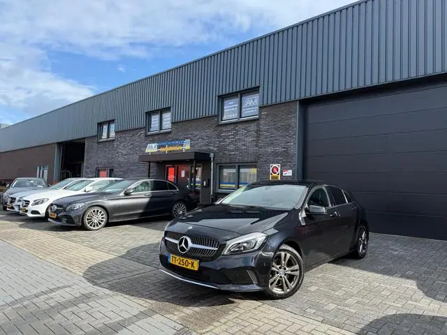 Mercedes-Benz A-klasse 160 AMG Night Edition | 1E EIGENAAR | 12MND GARANTIE | LED | CRUISE | NAVI |...