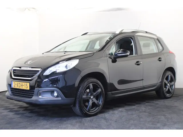 Peugeot 2008 1.2 VTi Active Pack Premium |Pano|