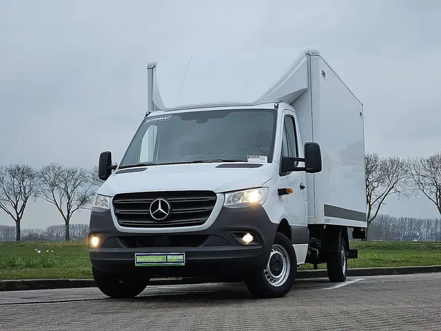 MERCEDES-BENZ SPRINTER 319 bakwagen laadklep!