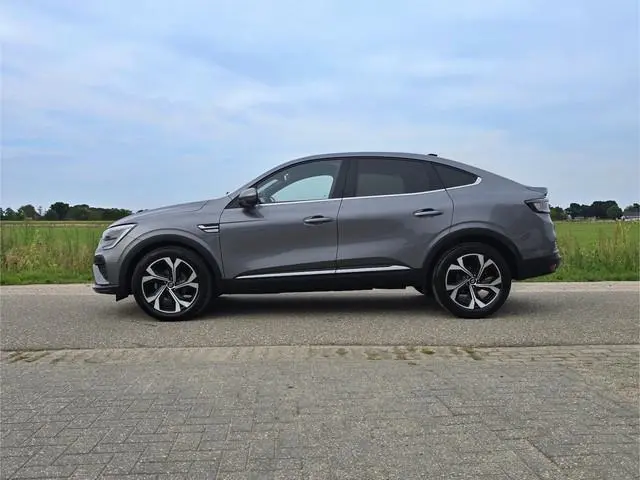 Renault Arkana 1.3 TCe - 140 Pk - AUTOMAAT - Panoramadak - ParkeerCamera