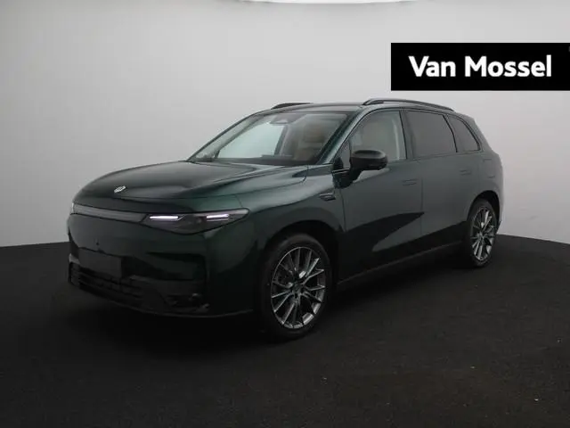 Leapmotor C10 Design REEV 28.4 kWh | VOORRAAD VOORDEEL | 4 JAAR GARANTIE | VAN € 41.550,- VOOR € 39....