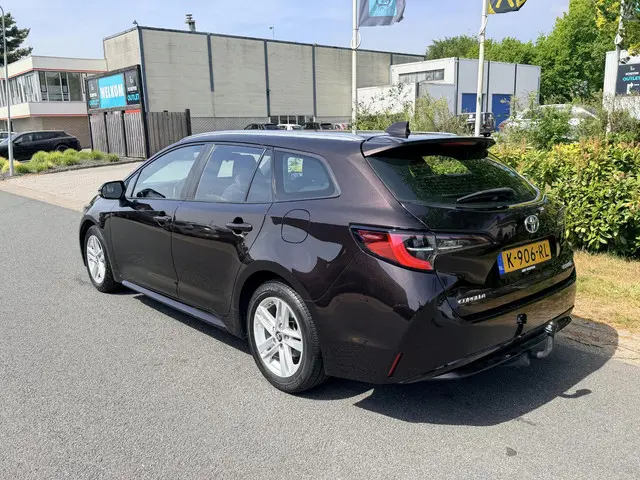 Toyota Corolla Touring Sports 1.8 Hybrid 122PK Automaat•Carplay•Trekhaak