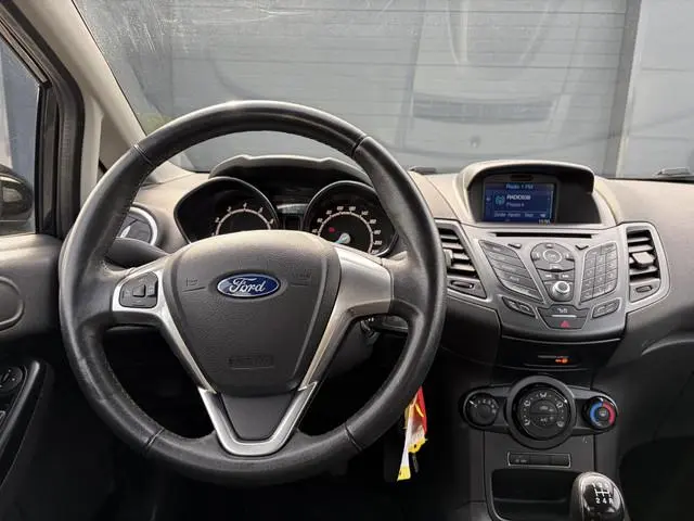 Ford Fiesta 1.0 Style 1e Eigenaar,Navi,Dealer Onderhouden,Airco,5 Deurs,N.A.P,Weinig km,Zeer Zuinig,...