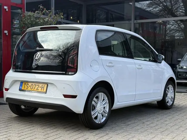 Volkswagen Up! 1.0 5DRS *!* HIGH UP *!* NAVI/ CRUISE/ LMV/ MF STUUR *!*