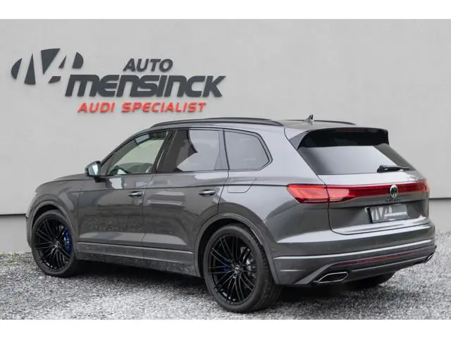 Volkswagen Touareg 3.0 TSI eHybrid 4MOTION / Panoramadak/ 22 Inch Velgen/ Ergo Comfort/ Dynaudio/ 28...