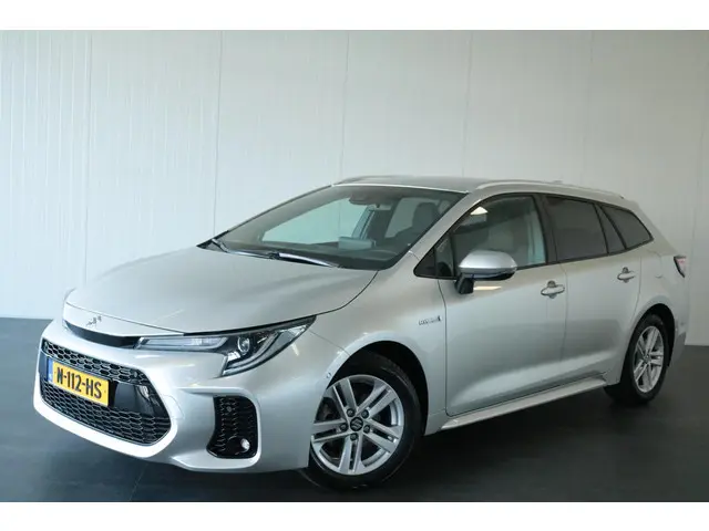 Suzuki Swace 1.8 Hybrid Style, Parkeersensoren , Stoel- en stuurverwarming