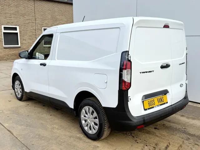 Ford Transit Courier 1.0 EcoBoost 100PK **Benzine** Climate Control Cruise Lane assist Carplay Camer...