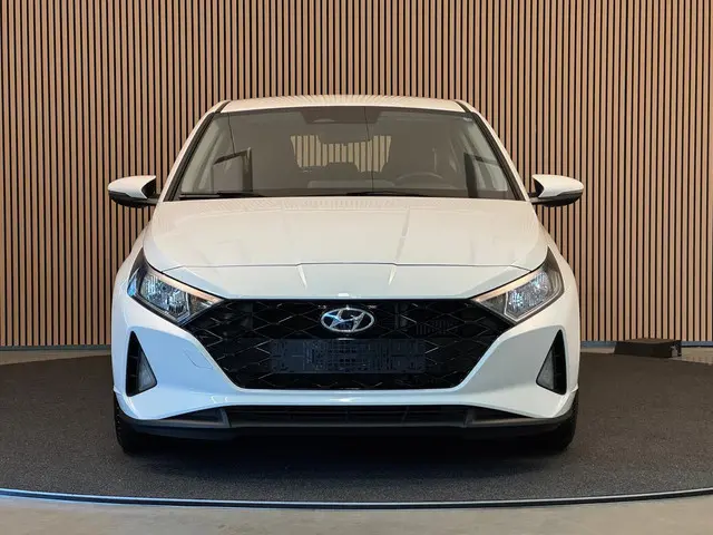 Hyundai i20 1.0 T-GDI 100PK Comfort | Carplay | Camera | PDC | Stoel- & Stuurver. | Incl. garantie