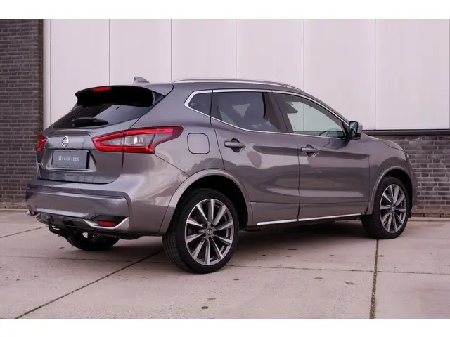 Nissan Qashqai 1.3 DIG-T Tekna | Pano-Dak | Trekhaak | Carplay | Bose | Navi | Camera | Climate