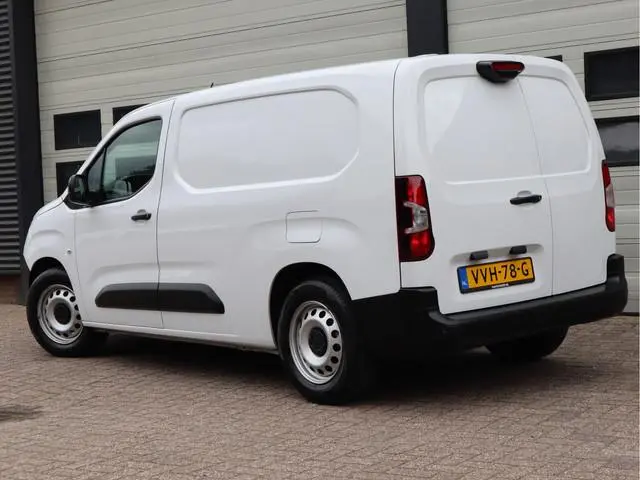 Peugeot e-Partner 50 kWh Lang L2 - Apple Carplay - Snelladen - Camera - 1e Eigenaar