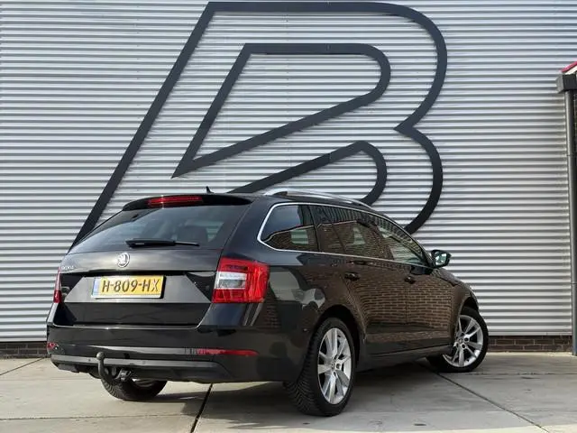 Skoda Octavia Combi 1.5 TSI Greentech Business Edition 2e Eigenaar|Navi|Trekhaak|Clima|Cruise|Stoelv...