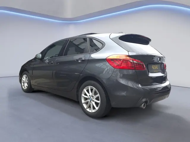 BMW 2-serie Active Tourer 218i Executive | Panorama | Navigatie | Leder | Cruise