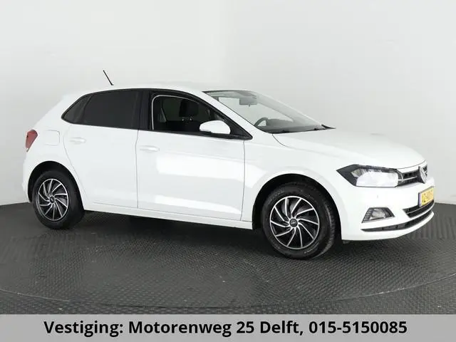 Volkswagen Polo TSI COMFORTLINE 95 PK GARANTIE TOT 2029* . NAVIGATIE . PARKEERSENSOREN VOOR  & ACHTE...