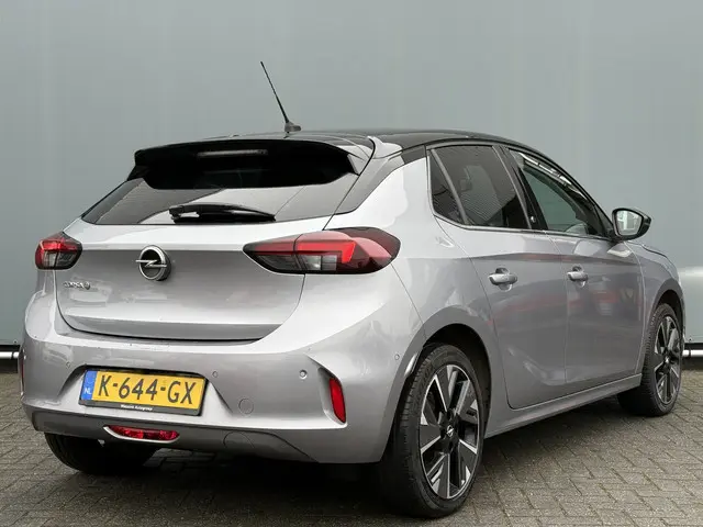 Opel Corsa-e BJR 2020 Elegance 136 PK 50 kWh CAMERA | LMV | LED | CARPLAY | CLIMA