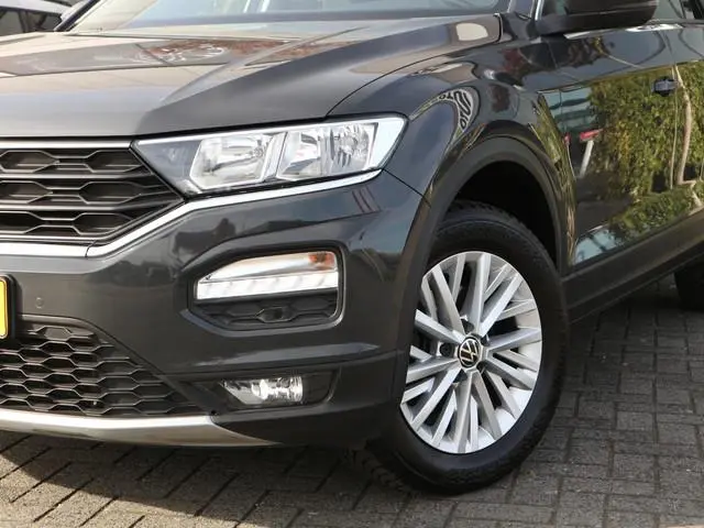 Volkswagen T-Roc 1.0 TSI Style Business NAVI TREKHAAK