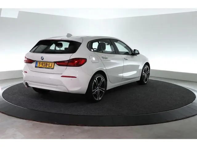 BMW 1-serie 116i | CARPLAY | CLIMA | STOELVERW.