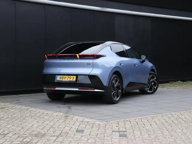 Lynk & Co 02 More 66 kWh | LEDER | PANO | H&K | 360° CAMERA | ADAPT. CRUISE | NAVI | STOEL/STUURVERW...
