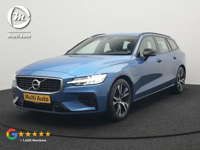 Volvo V60 T6 Recharge AWD R-Design Plug In Hybrid 340pk Dealer O.H PHEV | Trekhaak Af Fabriek | Adaptive Cruise | Camera | Lederen Sporstoelen Memory & Verwarmd | Harman & Kardon | Apple Carplay | Navigatie | Virtual | DAB |