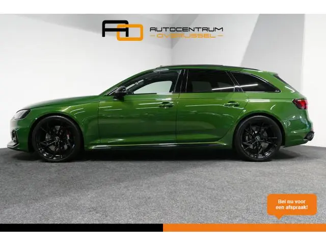 Audi A4 Avant 2.9 TFSI RS 4 quattro / RS-Sportuitlaat / Panoramdak / Elektr. verstelbare voorstoelen...
