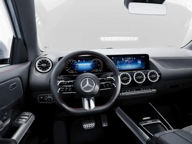 Mercedes-Benz GLA-klasse GLA 250 e AMG line | Trekhaak Panorama Dodehoek Distronic