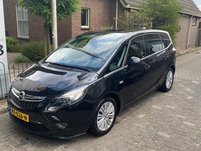 Opel Zafira Tourer 1.4 Innovation 7p. 7-Persoons/Airco-ecc/Navi/Camera/Panorama dak