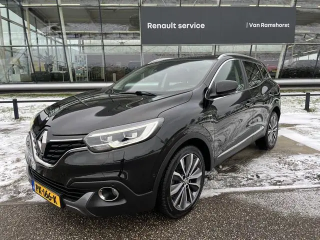 Renault Kadjar TCe 130PK/  Bose / Automaat / Trekhaak /Dealer onderhouden/ Keyless / Lane assist / P...