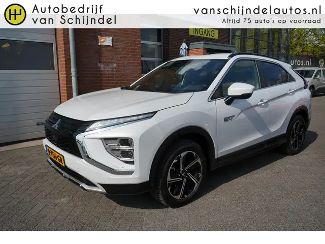 Mitsubishi Eclipse Cross 2.4 PHEV Intense + Plus CAMERA - NAVI - CARPLAY / ANDROID - LEDER/ALCANTARA...