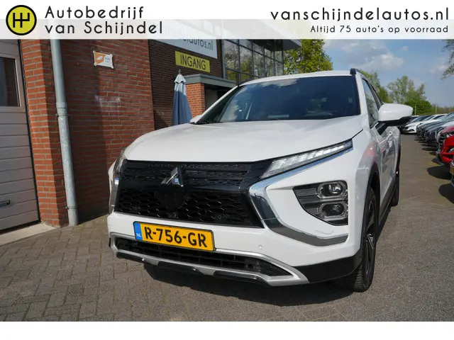 Mitsubishi Eclipse Cross 2.4 PHEV Intense + Plus CAMERA - NAVI - CARPLAY / ANDROID - LEDER/ALCANTARA...
