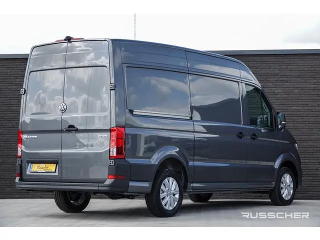 Volkswagen Crafter L3H3 | 2.0Tdi 177Pk Aut. | 4-Motion | Stoel-Stoel | Achteruitrijcamera | LED | 17...