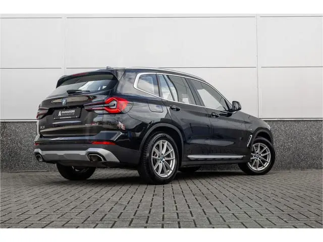 BMW X3 xDrive30e LED / Camera / All-Season / Carplay /