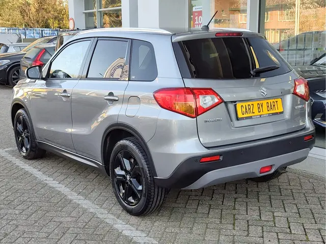 Suzuki Vitara 1.4 S AUTOMAAT Alcantara | Stoelverwarming | Adaptive Cruise 