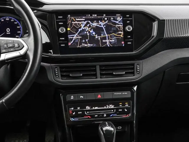 Volkswagen T-Cross 1.0 TSI 110pk DSG Style · Camera · Keyless · Stoelverwarming · Apple/Android Car...