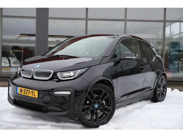 BMW i3 Executive 120 Ah 42kWh*Dark Shadow*/Leder/W-Pomp/1e eig./Camera/3-fase/20"