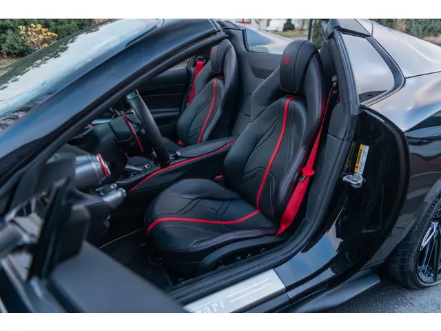 Ferrari 812 GTS