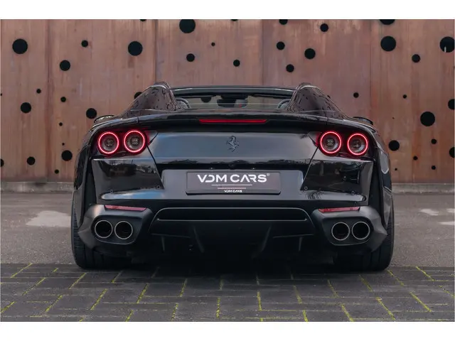 Ferrari 812 GTS