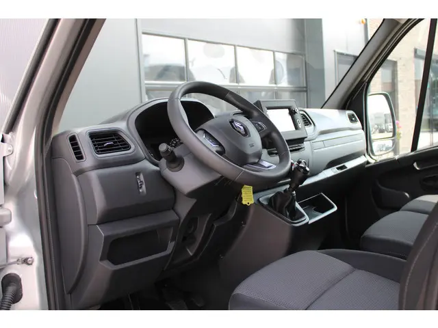 Renault Master T35 2.3 dCi 180pk L3H2 - Airco - Navigatie - Camera - Cruise - Parkeersensoren - 105l...
