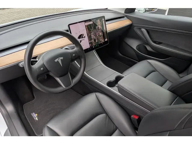Tesla Model 3 Standard RWD Plus 60kWh LFP SOH 92%