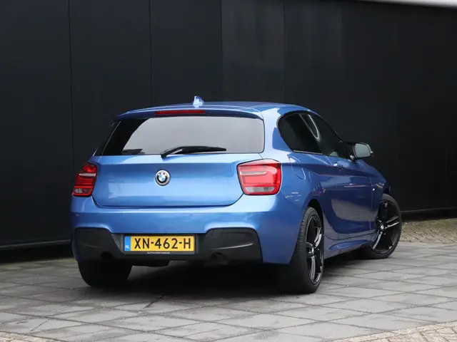 BMW 1-serie 116i M Sport Edition High Executive | M SPORT | SCHUIFDAK | PDC | CRUISE | SPORTSTOELEN...