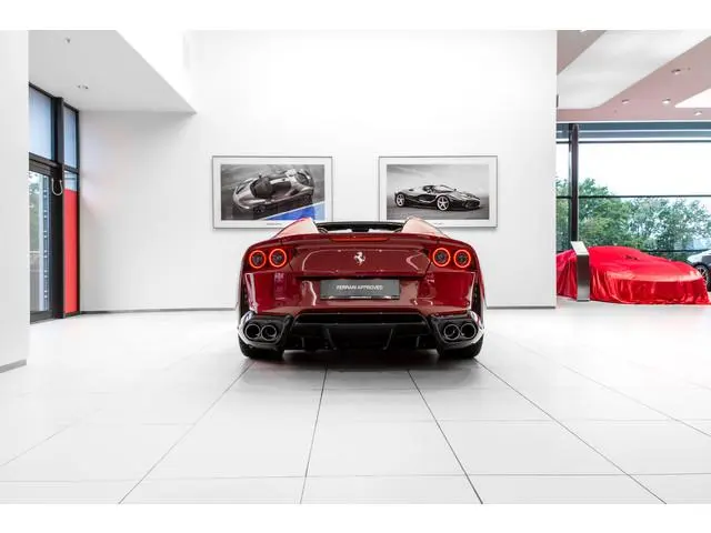 Ferrari 812 GTS