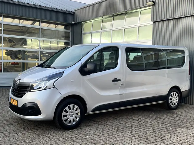 Renault Trafic Passenger 1.6 dCi BTW / BPM vrij marge Euro 6 Airco Cruise control Navigatie PDC 1e e...