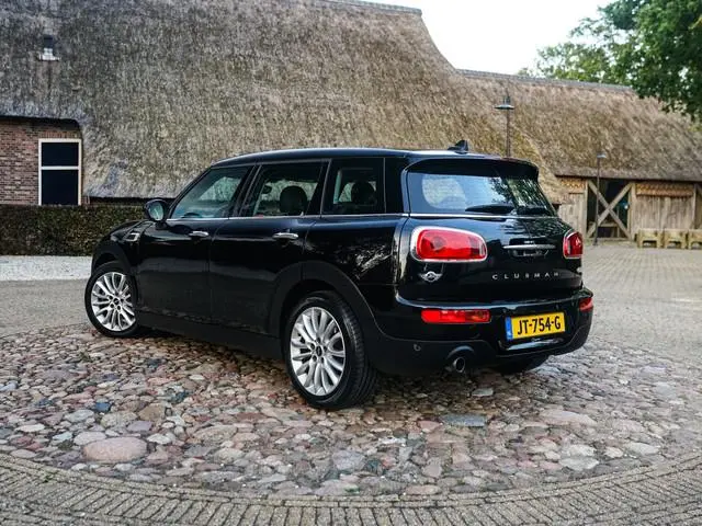 MINI Clubman 1.5 Cooper Business Aut. l Trekhaak l Navi l Clima l Cruise l PDC l 17"
