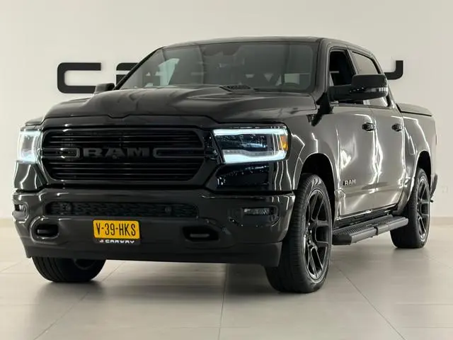 Dodge Ram 1500 5.7 V8 4x4 Laramie Night