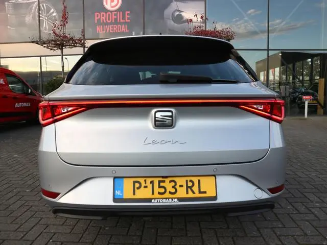 SEAT Leon Sportstourer 1.0 TSI Style Business Intense virtual clima
